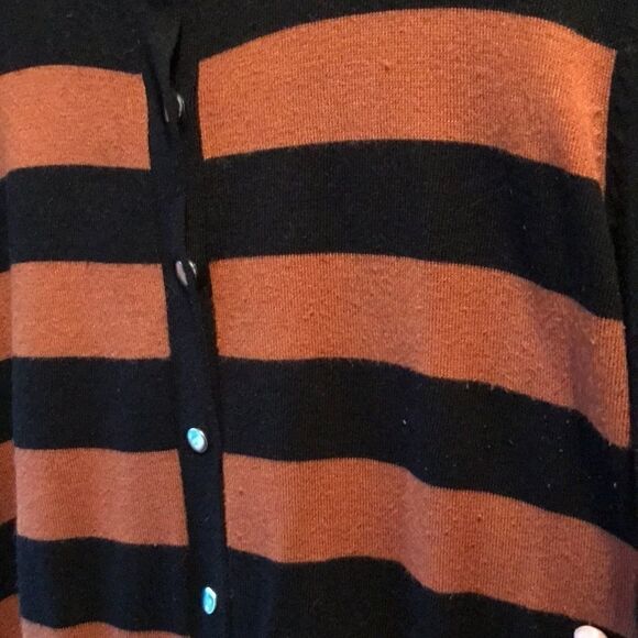 Suzy Shier cardigan   - Picture 5 of 5